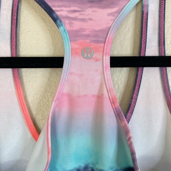 Lululemon CRB racerback tank beachscape multi Sz 6? - Picture 2 of 3